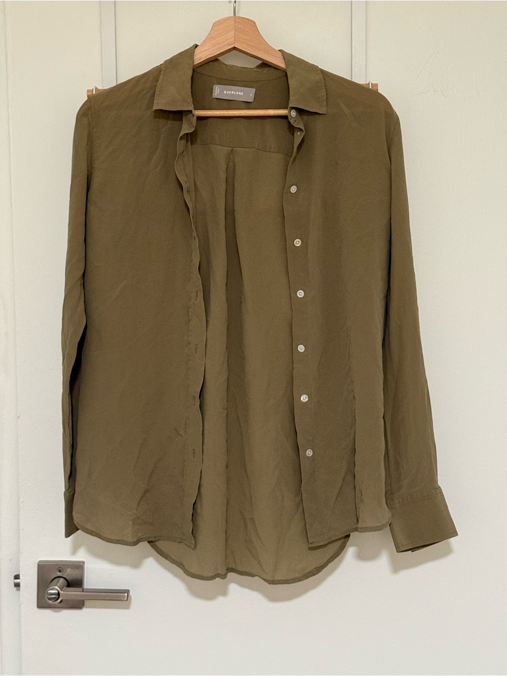 Everlane Olive Green 100% SILK Button-Up Shirt